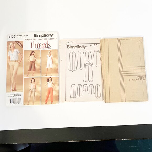 Simplicity Sewing Pattern - Picture 3 of 3